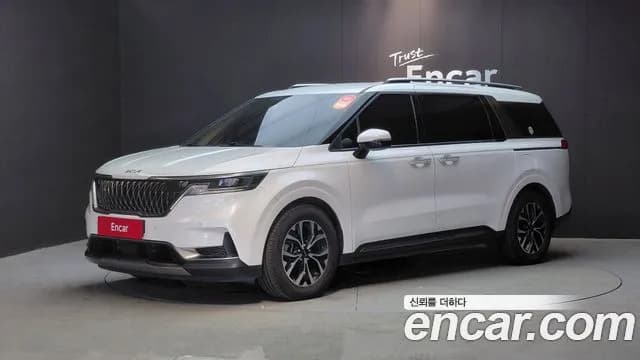 Kia Canival 9-Seater Signature