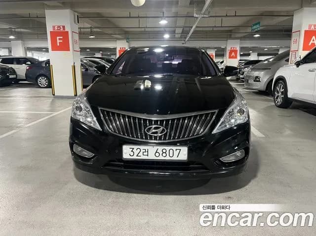 Hyundai Grandeur HG300 Premium