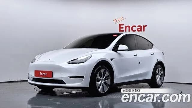 Tesla Model Y Long Range AWD
