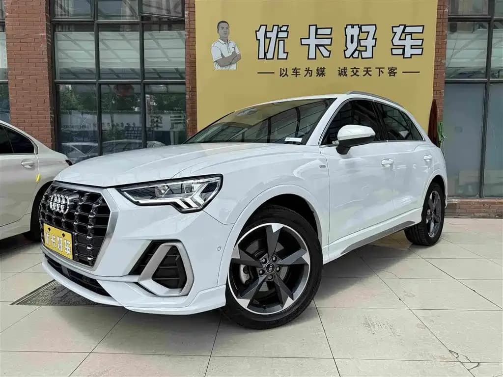 Audi Q3 35 TFSI Fashion Dynamic