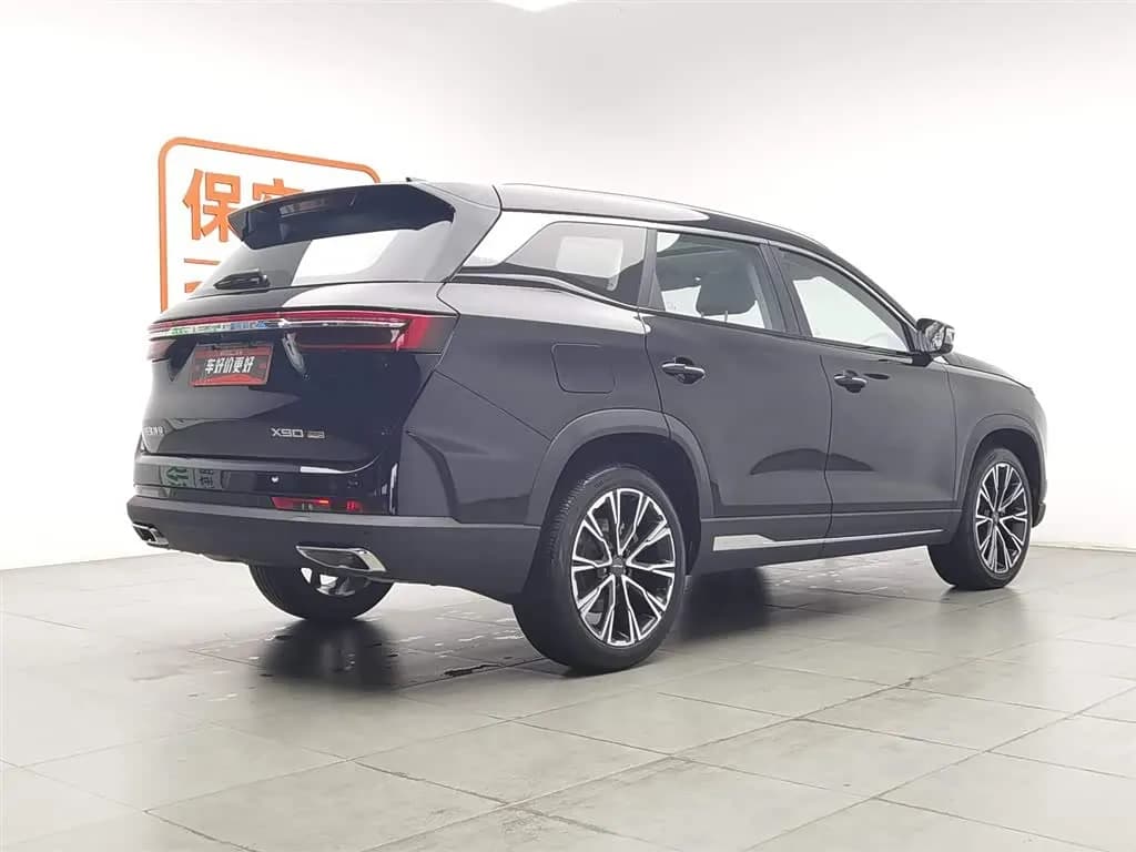 Jetour X90 PRO 2.0T DCT Premium 5-Seater