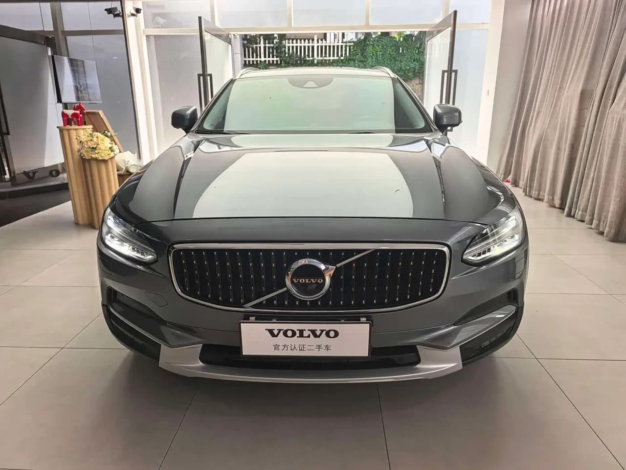 Volvo V90 Cross Country T5 AWD Premium