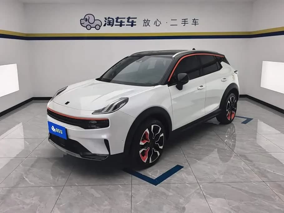 Lynk &amp; Co 06 1.5T Halo