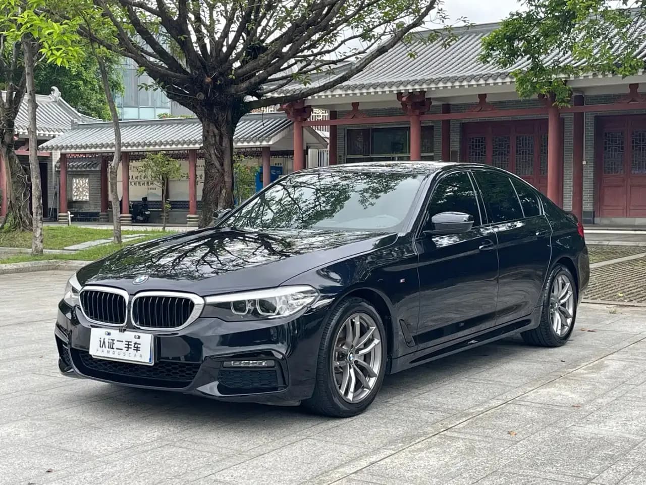 BMW 5 Series (Import) 525i M Sport Package