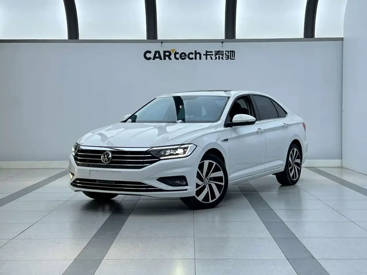 Volkswagen Sagitar 280TSI DSG Excellence Edition