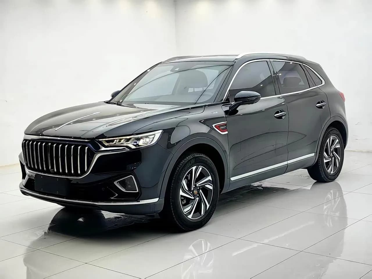 Hongqi HS5 2.0T Smart Connect Premium Edition