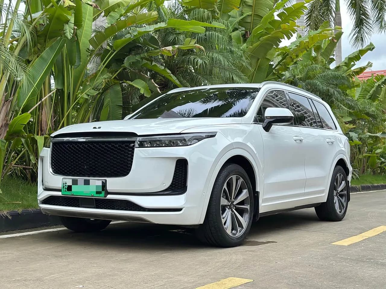Li Auto Li ONE Extended Range 6-seater