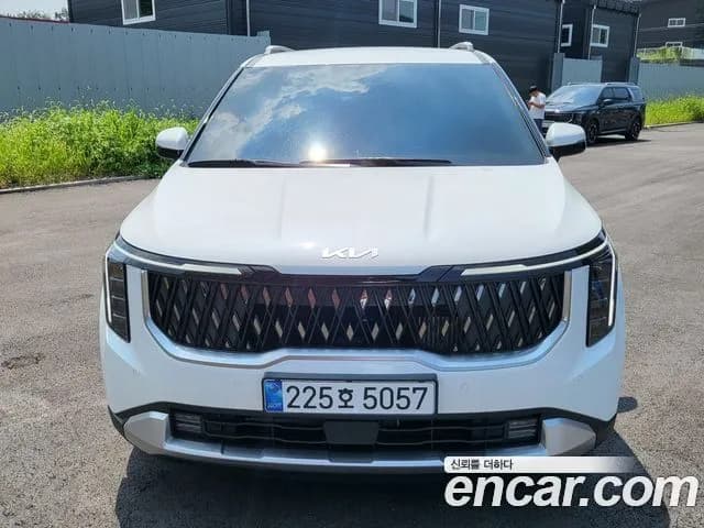Kia Canival HEV 9 seater Prestige