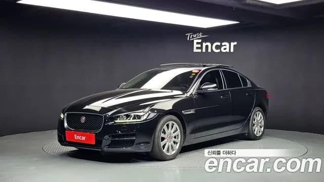 Jaguar XE 20t Prestige