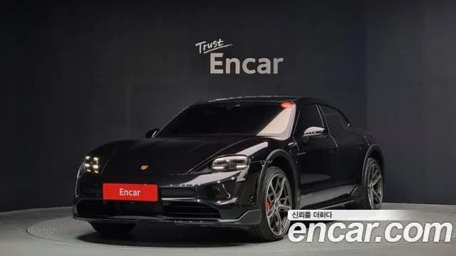 Porsche Taycan 4S Cross Turismo