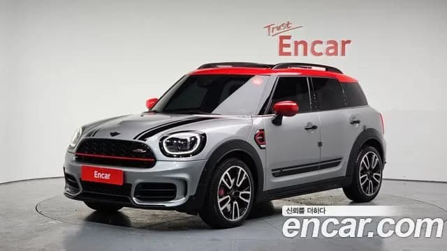 Mini Countryman JCW Launch Pack