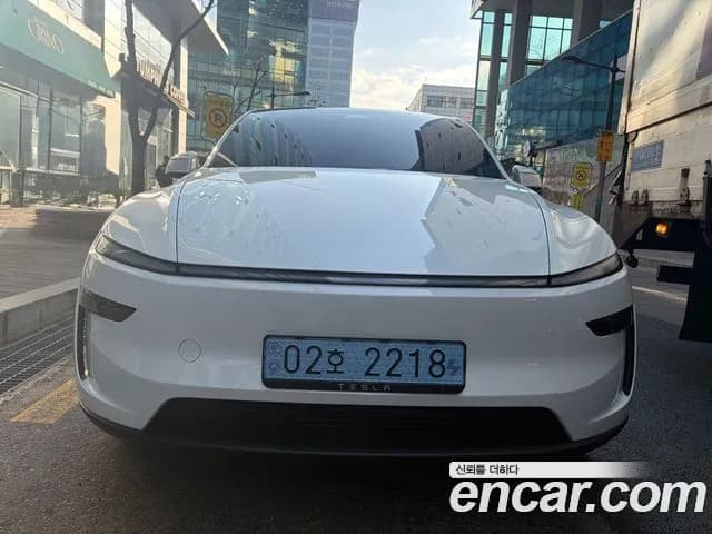 Tesla Model Y RWD