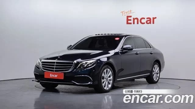 Mercedes-Benz E-Class E300 4MATIC Exclusive