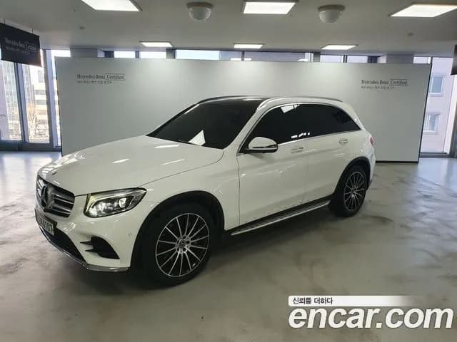 Mercedes-Benz GLC-Class GLC300 4MATIC AMG Line