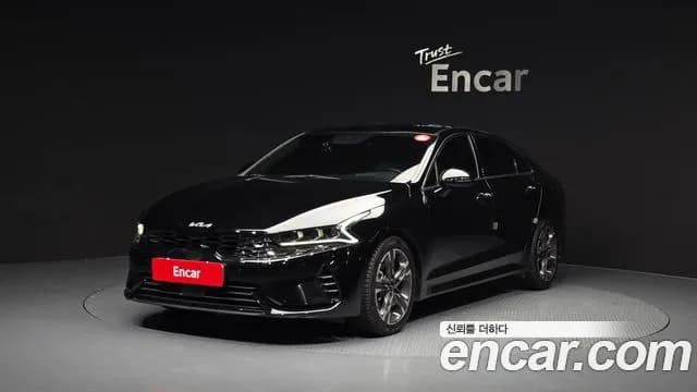 Kia K5 Signature
