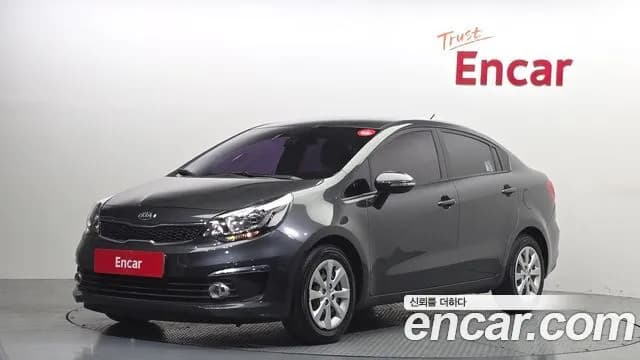 Kia pride 4DR 1.4 MPI