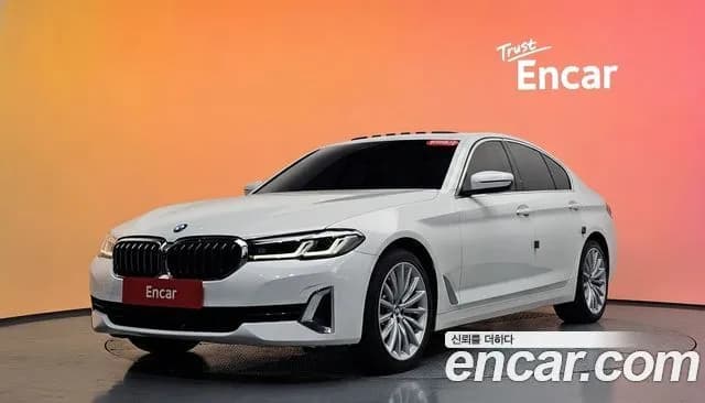 BMW 5-Series 530i xDrive Luxury