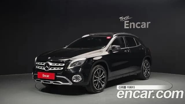 Mercedes-Benz GLA-Class GLA250 4MATIC