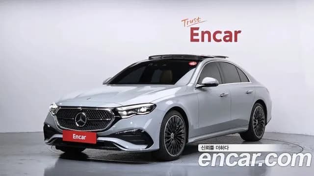 Mercedes-Benz E-Class E300 4MATIC AMG Line Premiere Special