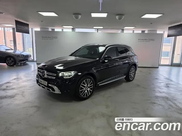 Mercedes-Benz GLC-Class GLC300e 4MATIC