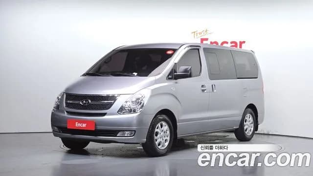 Hyundai Starex 12-Seater LPi Wagon