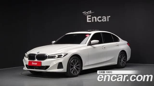 BMW 3-Series 320i