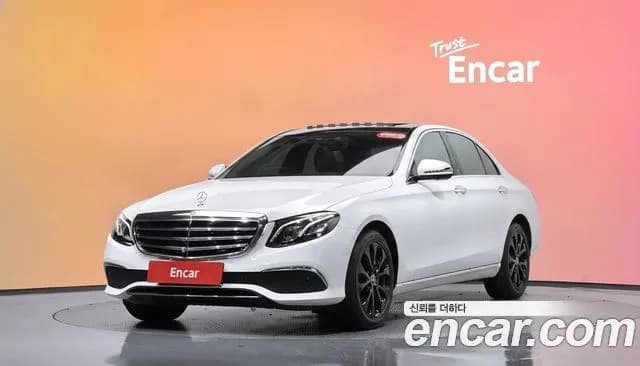 Mercedes-Benz E-Class E300 4MATIC Exclusive