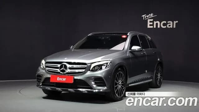 Mercedes-Benz GLC-Class GLC300 4MATIC AMG Line