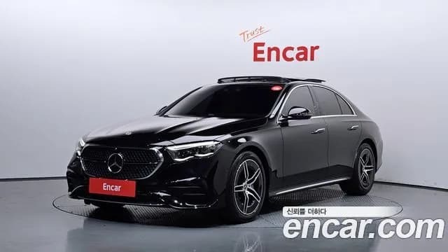 Mercedes-Benz E-Class E300 4MATIC AMG Line