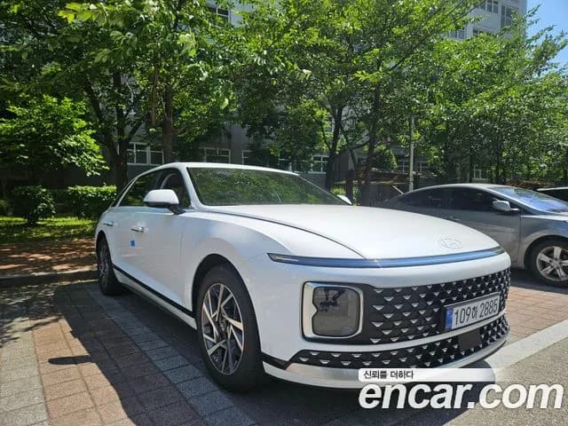 Hyundai Grandeur Premium