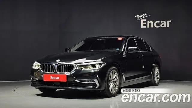 BMW 5-Series 530e Luxury