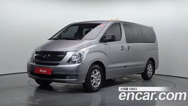 Hyundai Starex 12-Seater LPi Wagon