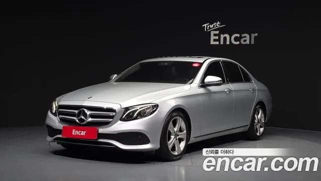 Mercedes-Benz E-Class E200 Avantgarde