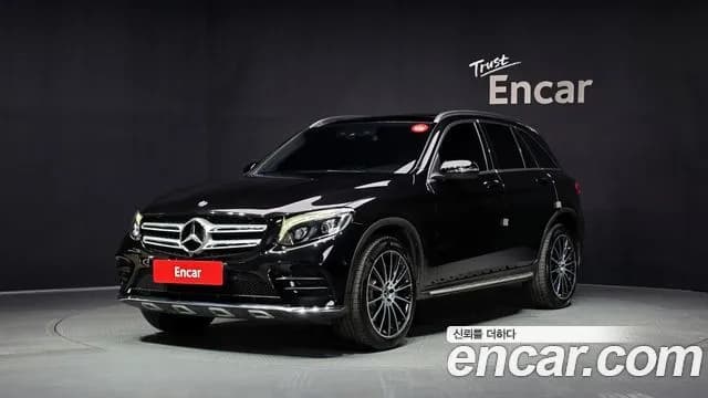 Mercedes-Benz GLC-Class GLC300 4MATIC AMG Line