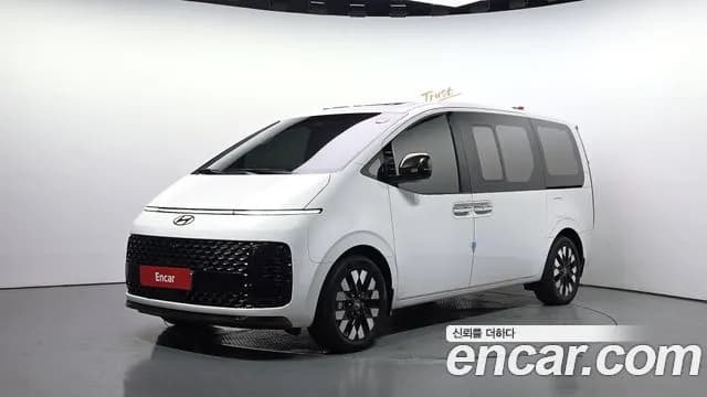 Hyundai Staria HEV 1.6 Lounge 7-Seater