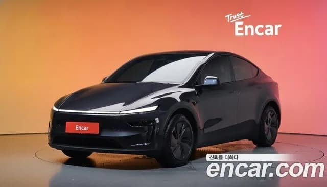 Tesla Model Y RWD