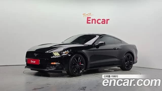 Ford Mustang Coupe