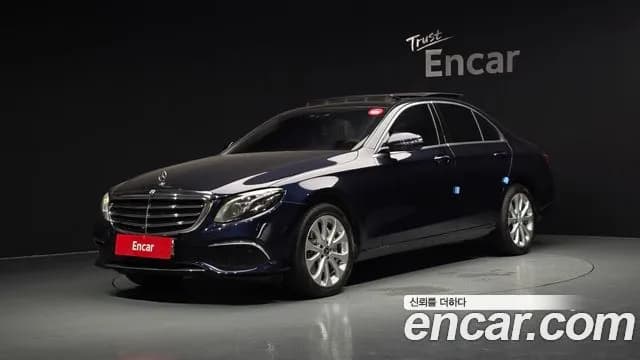 Mercedes-Benz E-Class E300 4MATIC Exclusive