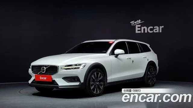 Volvo V60 B5 Ultimate AWD