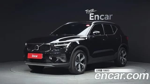Volvo XC40 B4 Ultra Bright