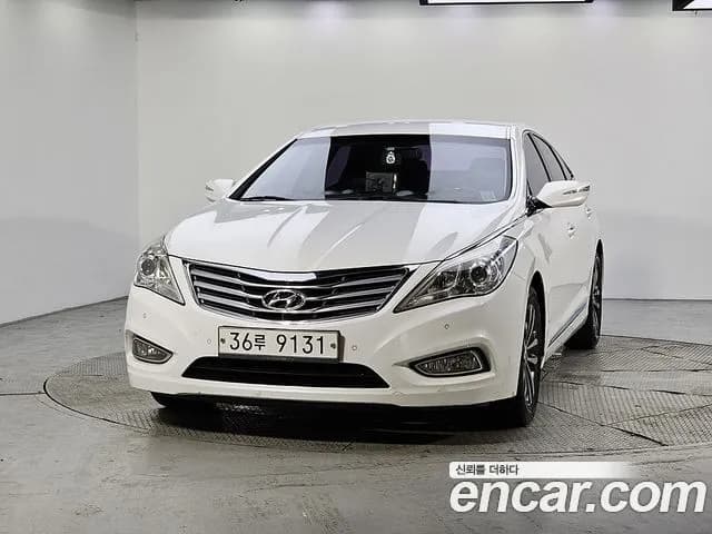 Hyundai Grandeur HG240 Luxury