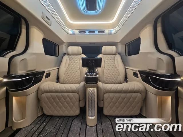 Kia Canival HEV 4Seater Hi-Limousine (Special)