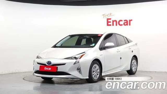 Toyota Prius 1.8 E