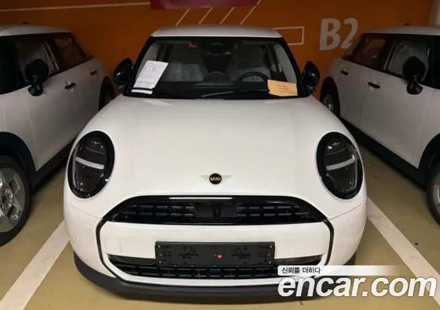 Mini Cooper 5Door Essential
