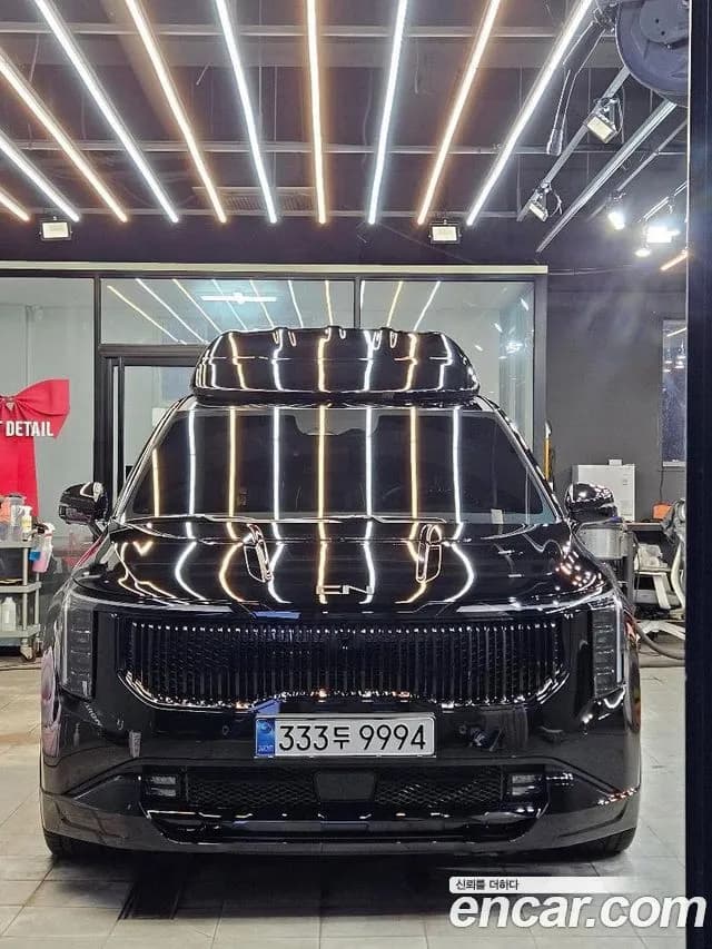 Kia Canival HEV 9-Seater Hi-Limousine (Special vehicle)