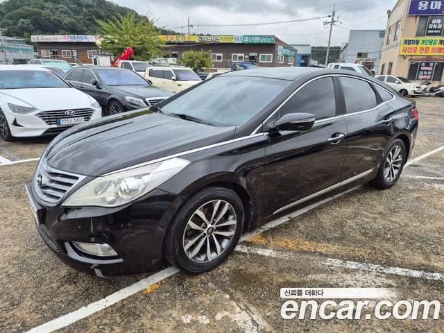 Hyundai Grandeur HG240 Luxury