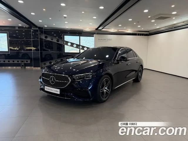Mercedes-Benz E-Class E300 4MATIC AMG Line