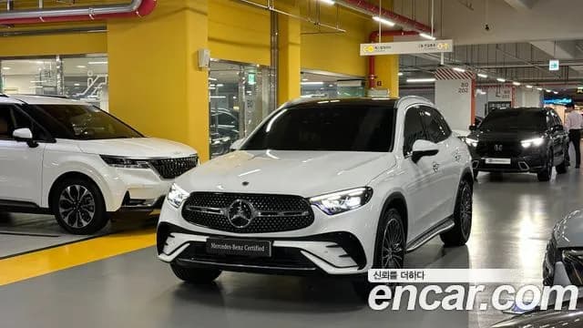 Mercedes-Benz GLC-Class GLC300 4MATIC AMG Line