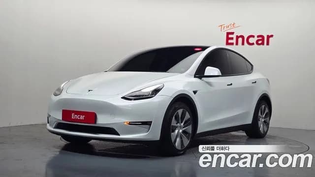 Tesla Model Y Long Range AWD