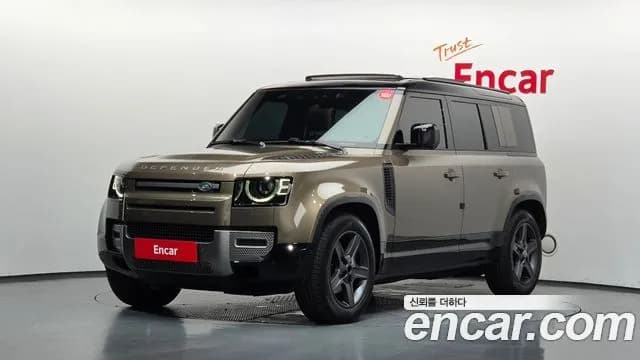 Land Rover Defender 110 P300 X-Dynamic SE
